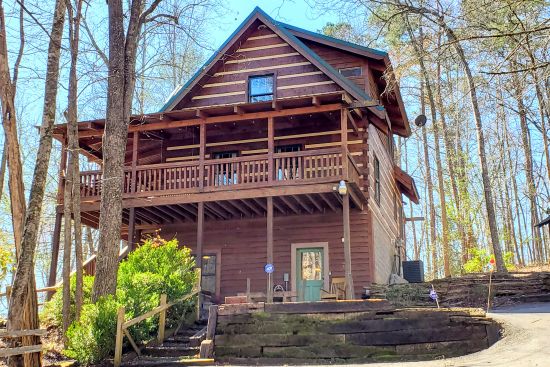 Image for Why Lazy Bear Cabin is the Top Choice for Pet-Friendly Getaways